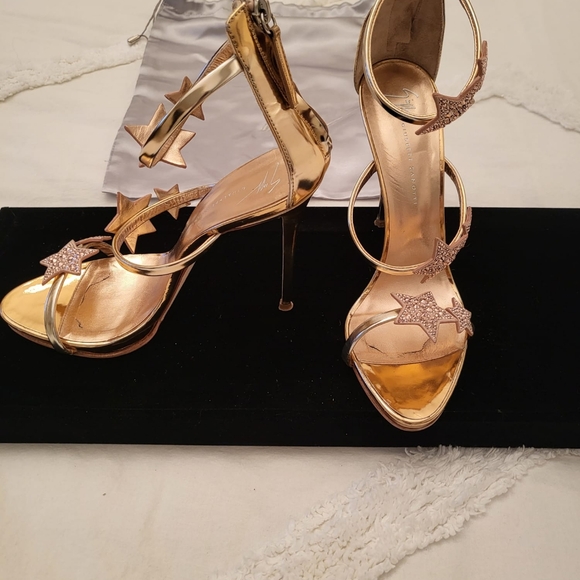 Giuseppe Zanotti Harmony Star Sandal (Rose Gold) - Picture 2 of 7